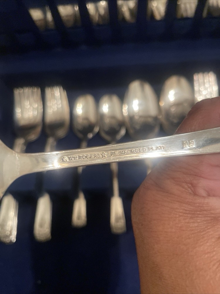 WM Rogers IS Reinforced Silver Plate Starlight Silverware Flatware