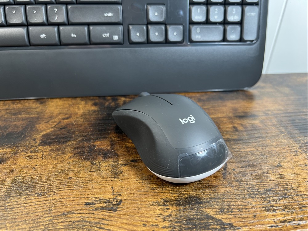 NEW Logitech MK540 Advanced Wireless Keyboard and Mouse Combo