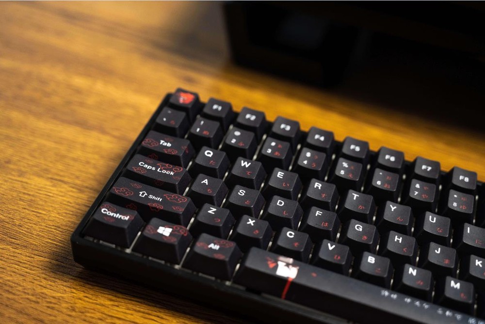 Uchiha Itachi Theme Dye-subs PBT Keycap Set