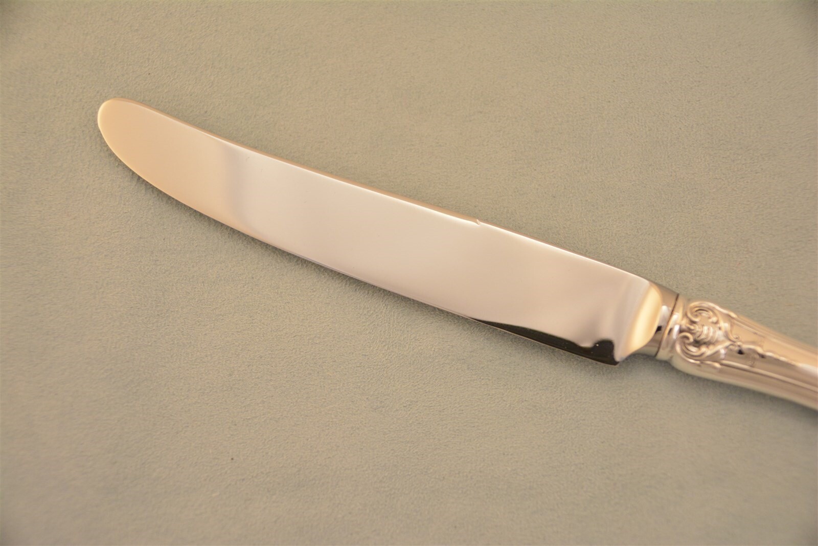 Reed & Barton Francis I Sterling 9-1/4" HH New French Bevel Dinner Knife No Mono