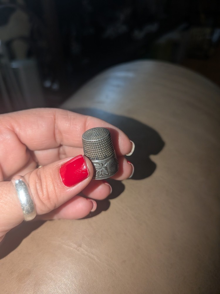 antique sterling silver thimble 10
