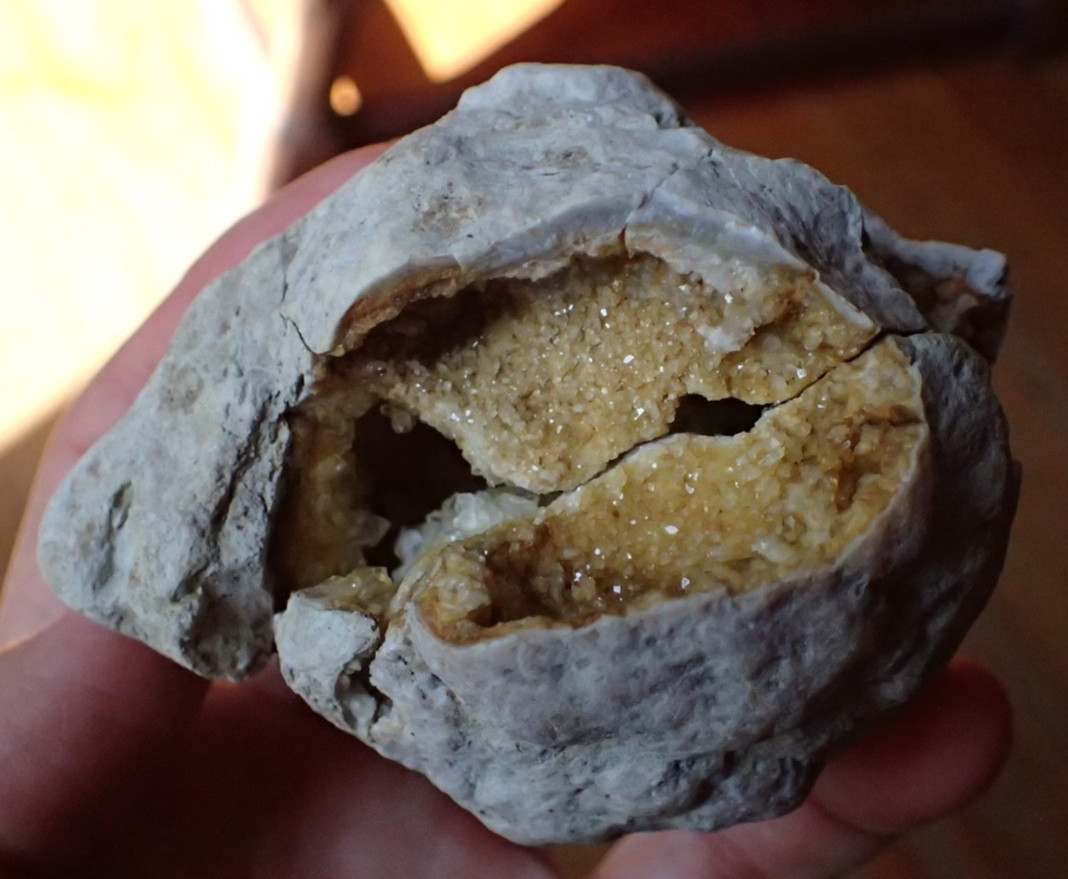 Druzy Crystal Geode Kentucky Stone Specimen Collection Paleo Gift Mountain KG14