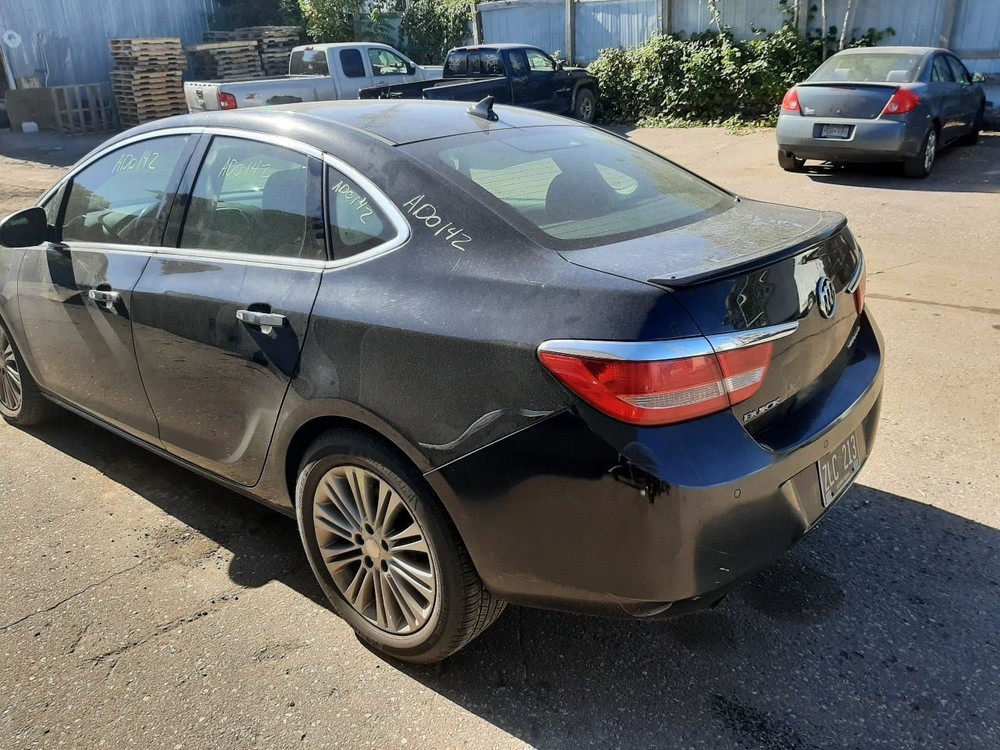 VERANO 2012 High Mounted Stop Light 1066225