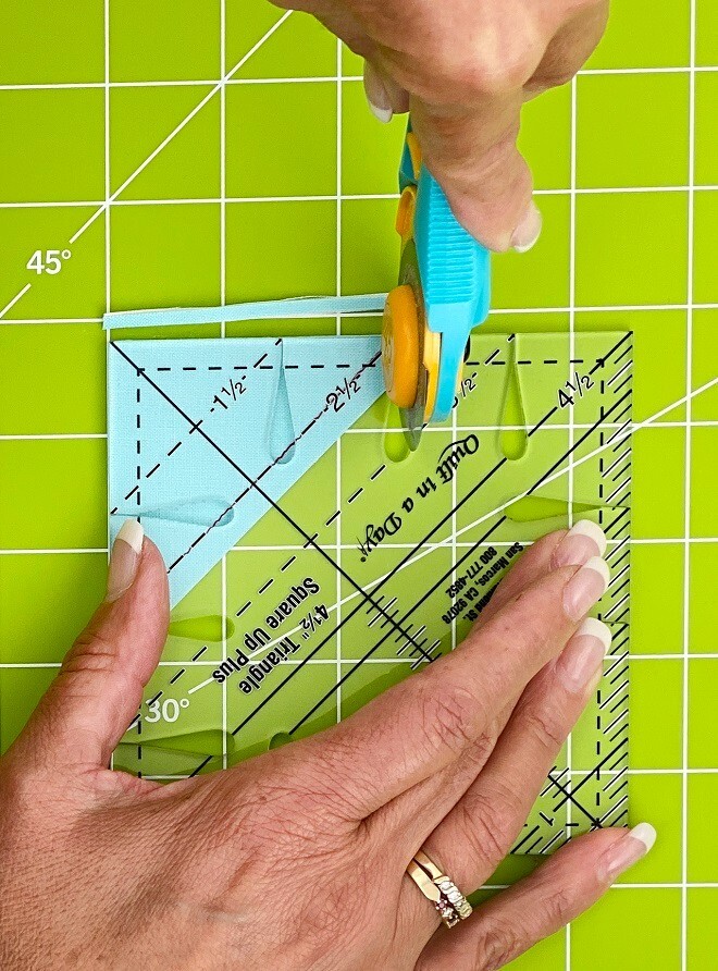 4 1/2 Triangle Square Up PLUS by Quilt in a Day