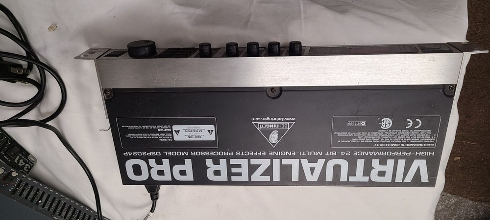 BEHRINGER Virtualizer Pro Model DSP2024P Effects Processor Tested Working