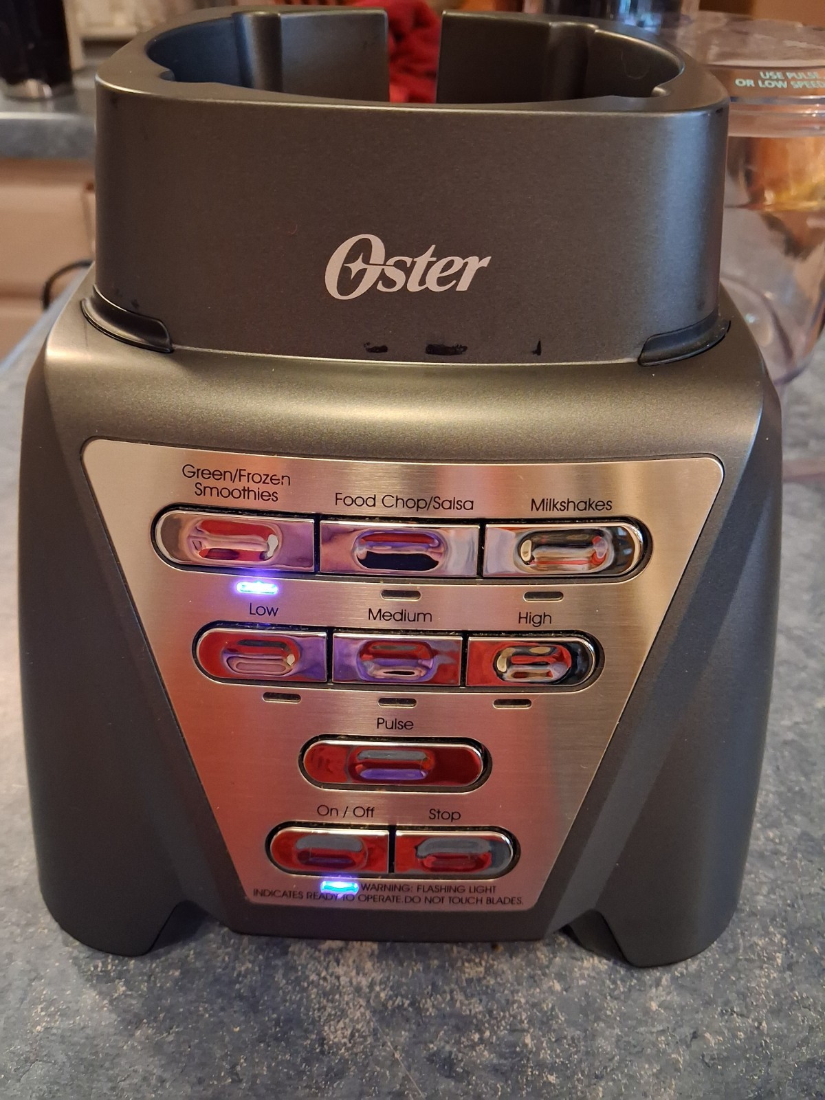 Oster Pro 1200 Food Processor In Very Nice Condition! Works Great!