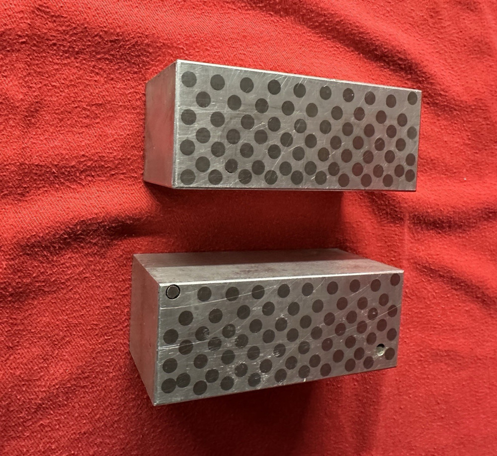 Pair of Magnetic Transfer Parallel Blocks
