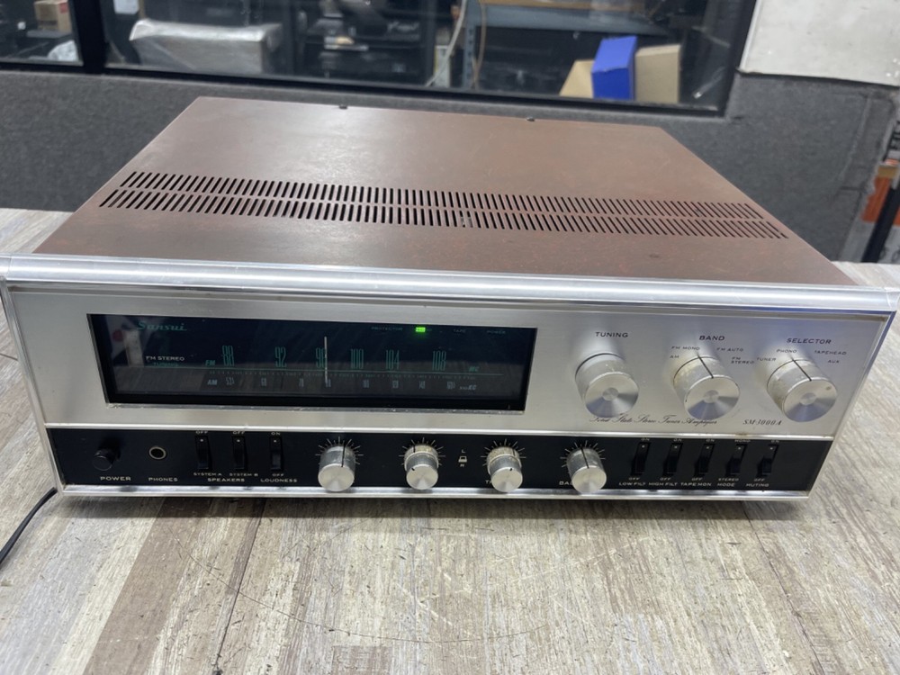 Vintage SANSUI 3000A SOLID STATE Stereo Receiver Amplifier nice Unit tested