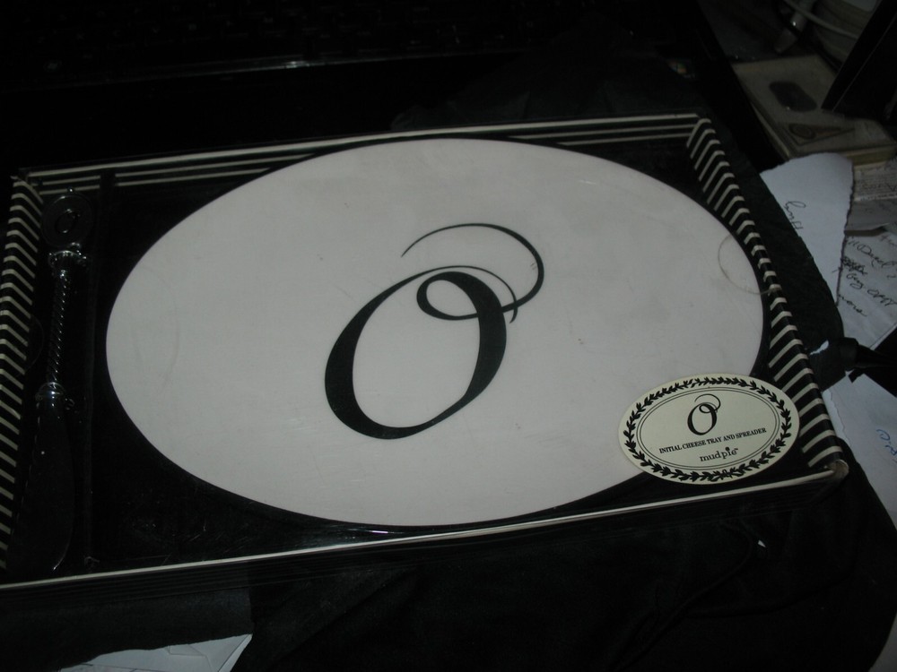 Initial Cheese Tray And Spreader with Initial "O" ~by Mudpie ~Sealed Box ~Nice!