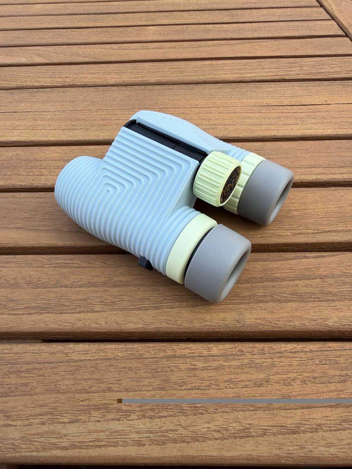 Nocs Provisions Standard Issue 10x25 Binocular Blue Excellent