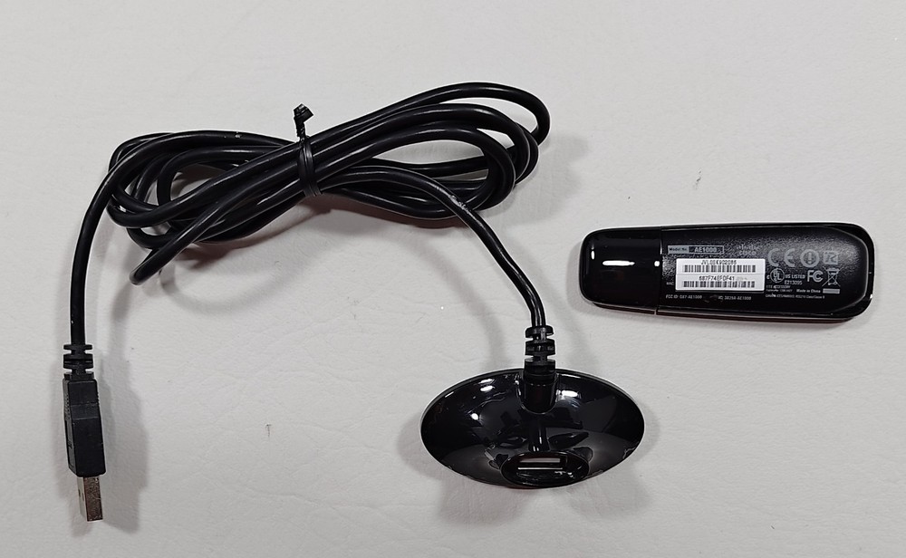 CISCO LINKSYS AE1000 High Performance Wireless Network USB Adapter - Used