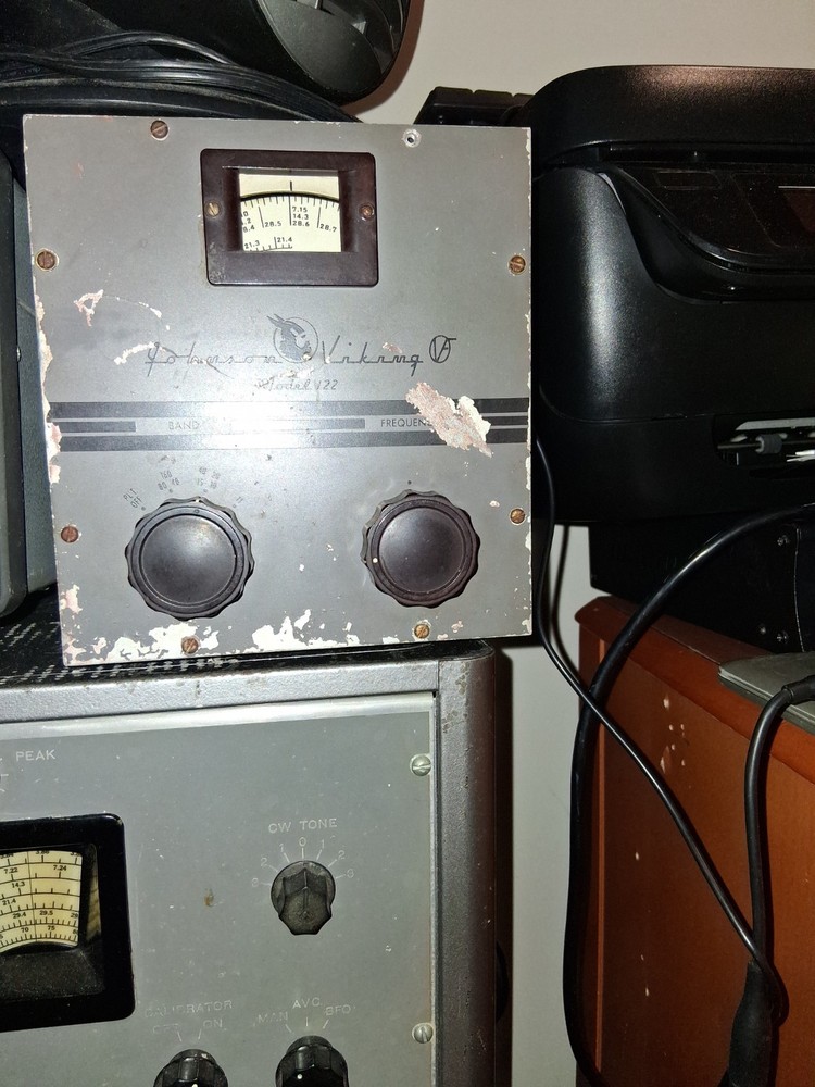 (Package DEAL) Hammurlund HQ-150 Reciever And Johnson Viking 2 With Model 122