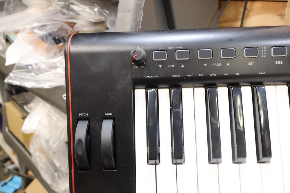 IK Multimedia iRig Keys 2 Pro USB/MIDI Keyboard Controller