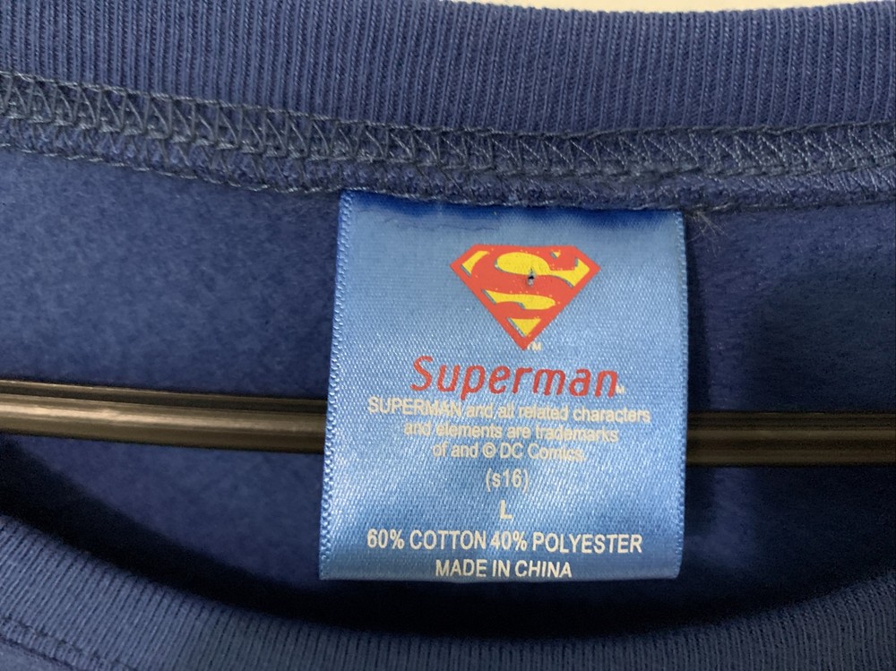 New SUPERMAN SWEATSHIRT TOP Halloween LARGE Soft Inside Pullover NWT