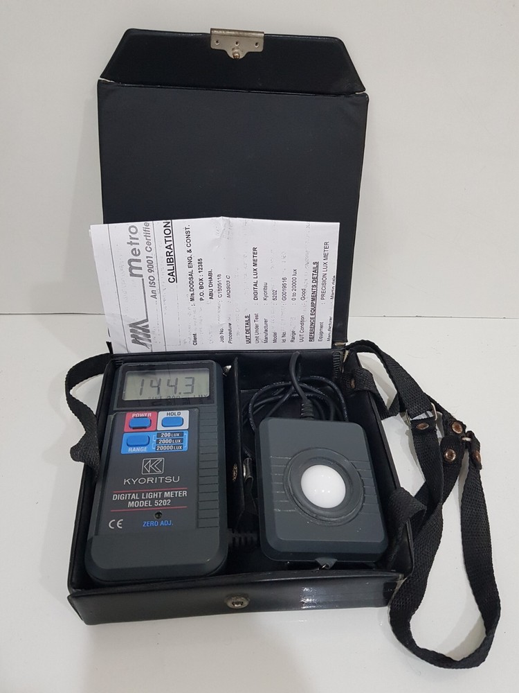 KYORITSU 5202 ( Digital Light Meter)