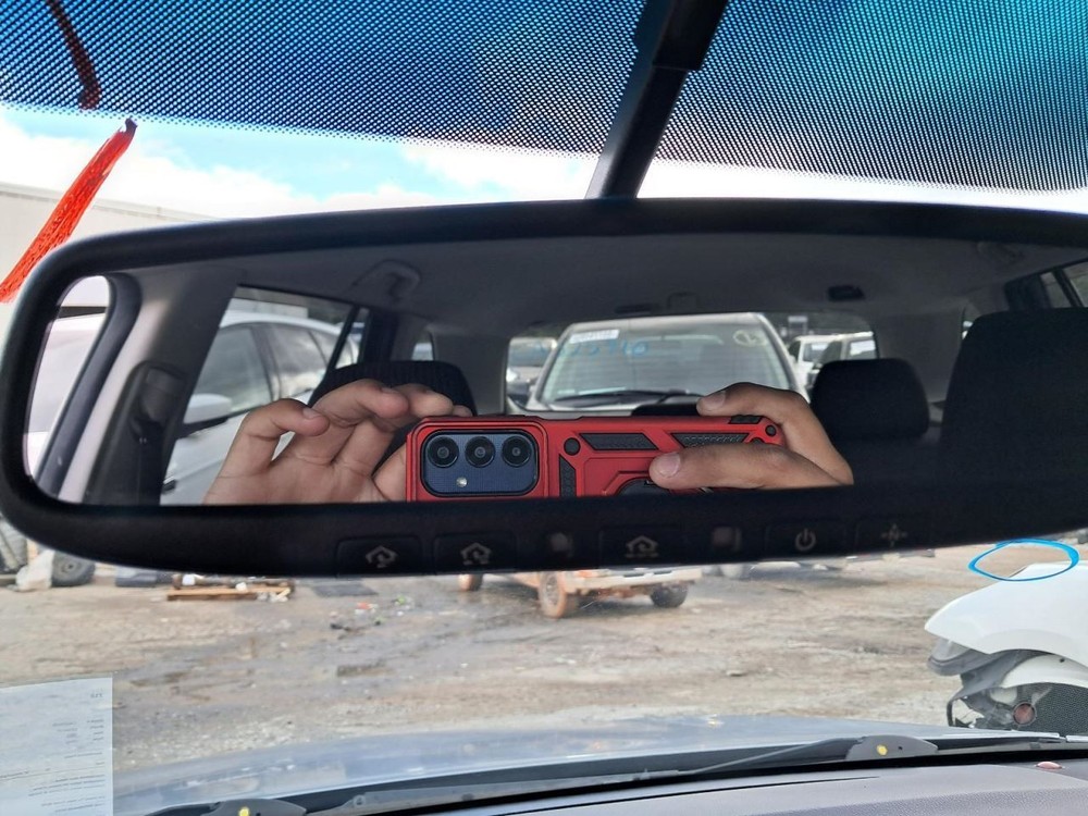 LEGACY 2011 Glove Box 4848503