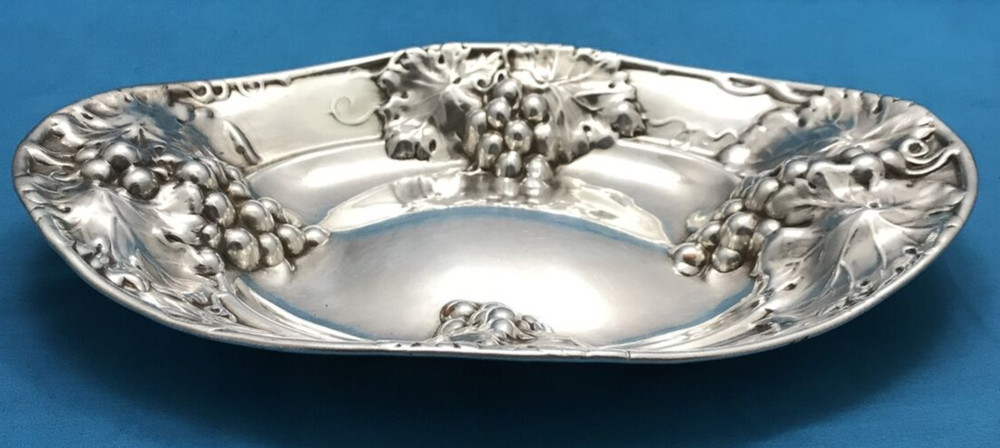 Birks Regency Plate Silverplated "GRAPES" SERVING TRAY Highly Embossed Repousse