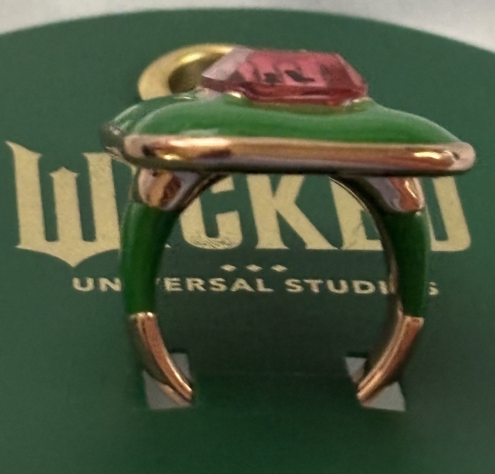 Universal Studios Wicked Ruby Pink Ring Ozdust Sisterhood 2024