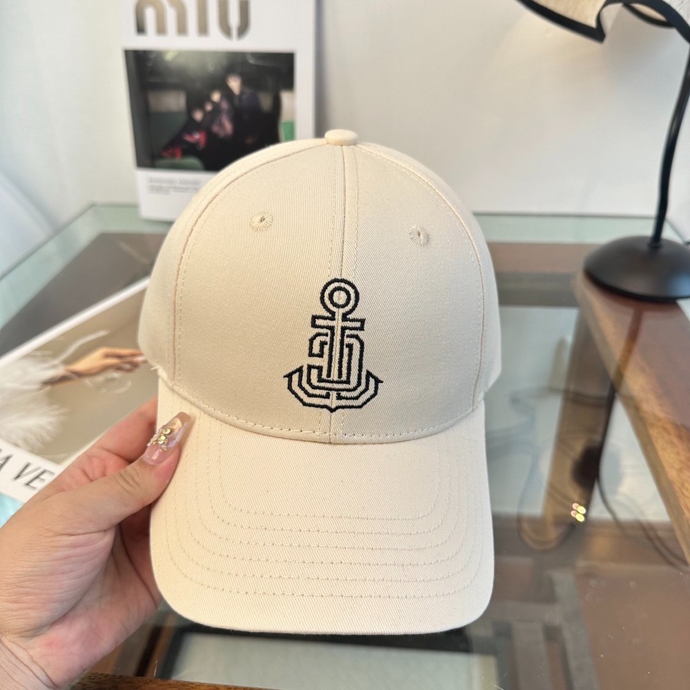 CELINE Minimalist, Adjustable, Trendy Baseball Cap