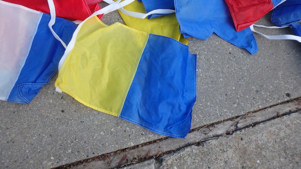 String of decorative Nautical Maritime Nylon Code Flags 12 ft USED