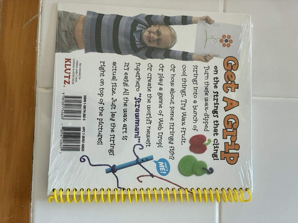 Klutz Wax Strings: Make Things with String that Clings By Michael Sherman