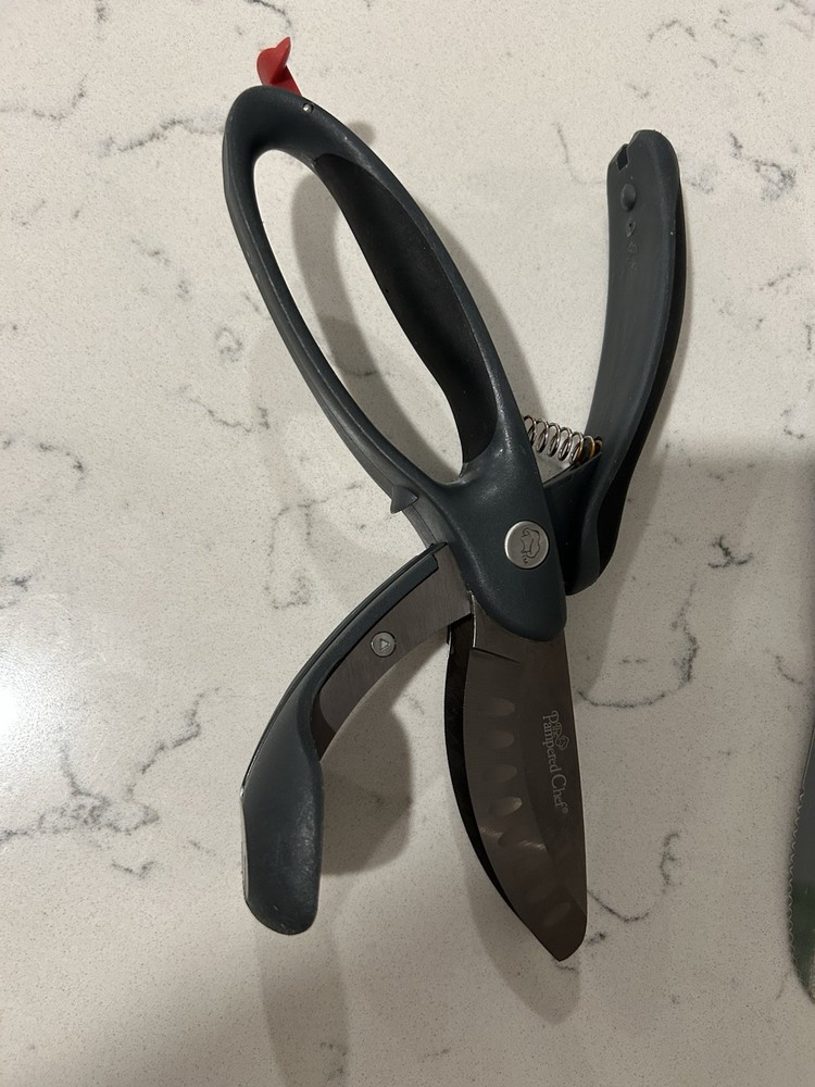Pampered Chef Utilities Double Bladed Chopper Scissors Crinkle Cutter Spreader