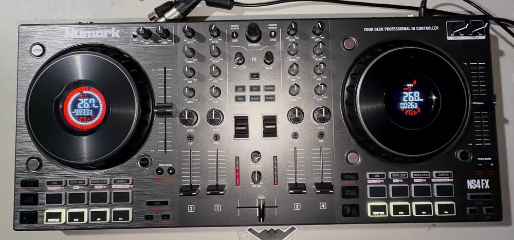 Numark NS4FX 4-Deck DJ Controller, Built-in Mixer, Serato, PC/Mac, Black