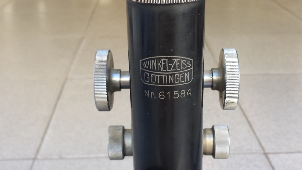 VINTAGE WINKEL-ZEISS GOTTINGEN MICROSCOPE