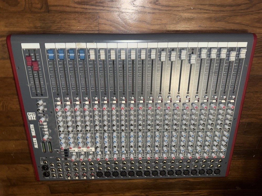 Allen & Heath ZED-24 analog Mixer