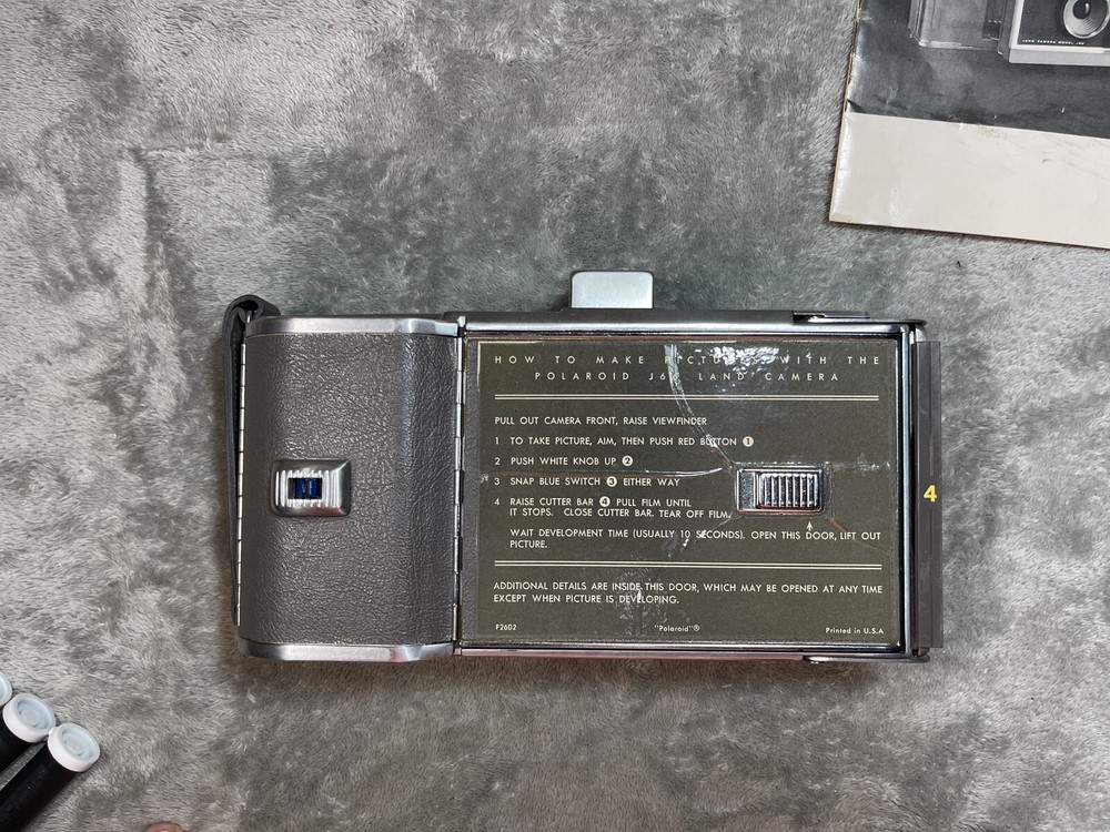 POLAROID LAND CAMERA MODEL J66 !! UNTESTED.
