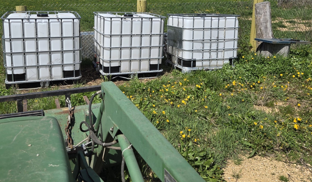 1000L Water Tubs