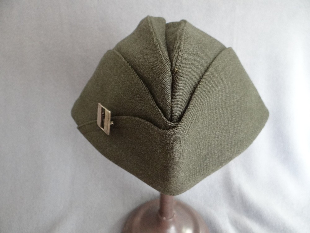 WWII US Marine Corps Officers Overseas Cap with Pin Back Captain Bar, USMC