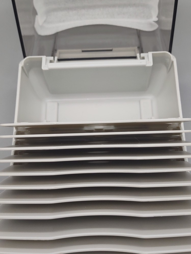 Staples 40 CD/DVD Storage Case