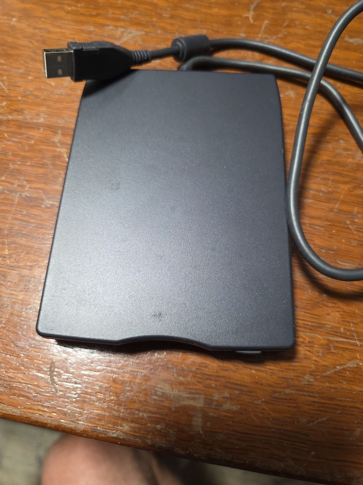 Dell 3.5" Floppy Drive Module Model: FD-05PUB External USB