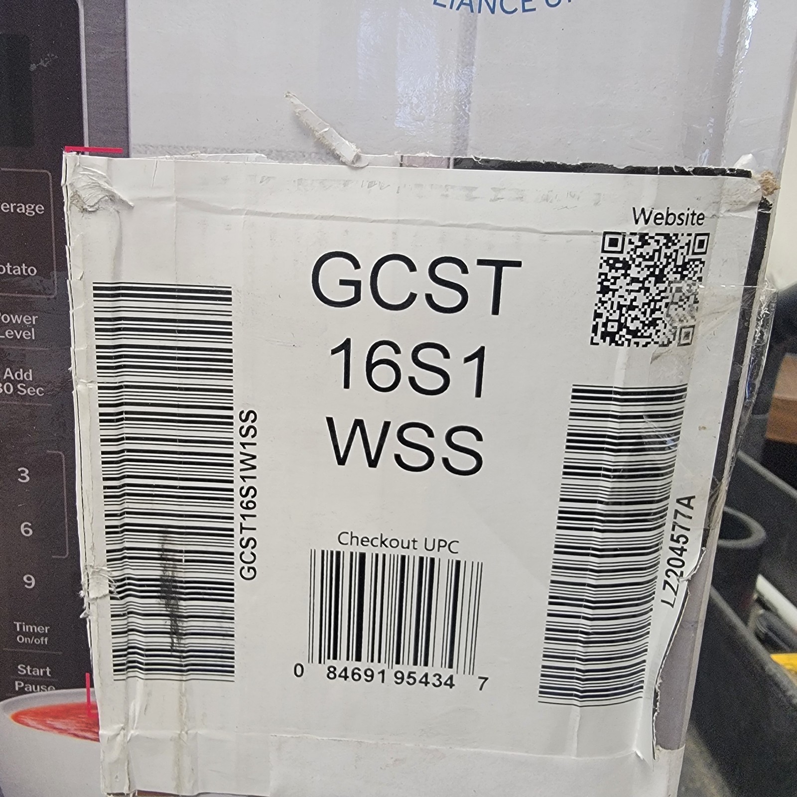 GE 1.6 Cu. Ft. Countertop Microwave Oven | GCST16S1WSS