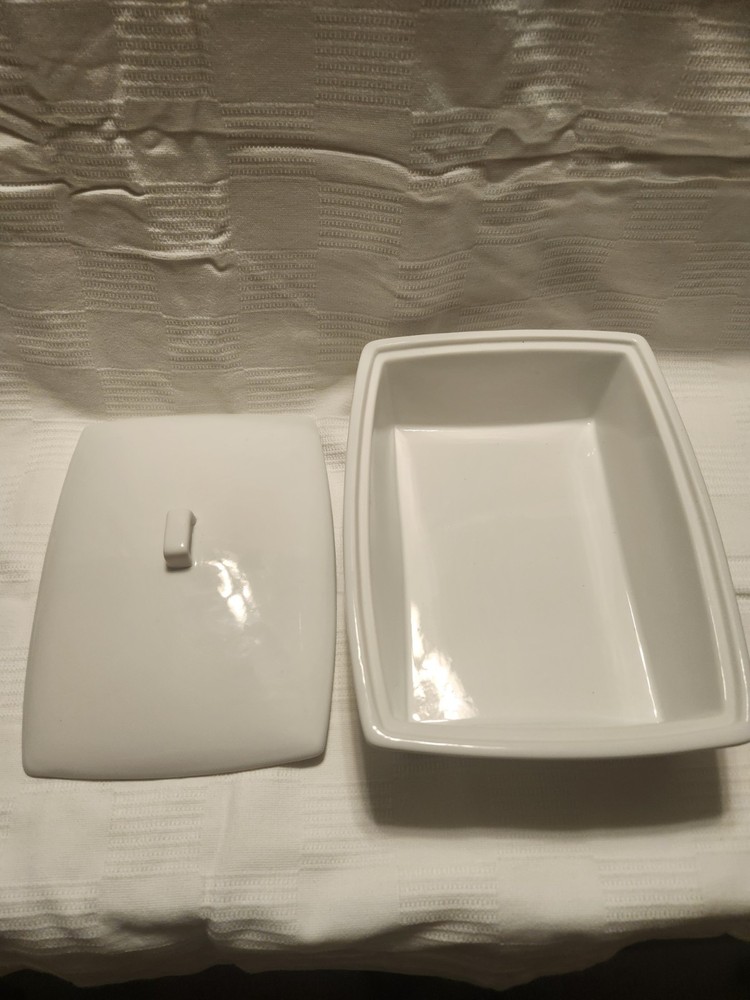 B Smith Casserole Warming Dish White