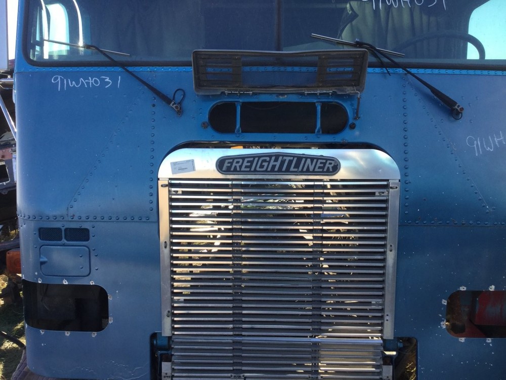 Freightliner FLA ALUMINUM FRONT CENTER Panel