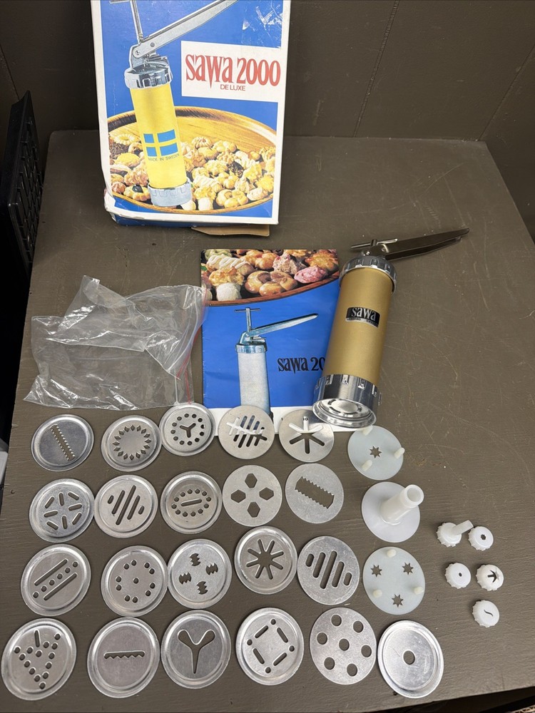 Sawa 2000 Deluxe Cookie Press & Maker Set With Discs & Instructions