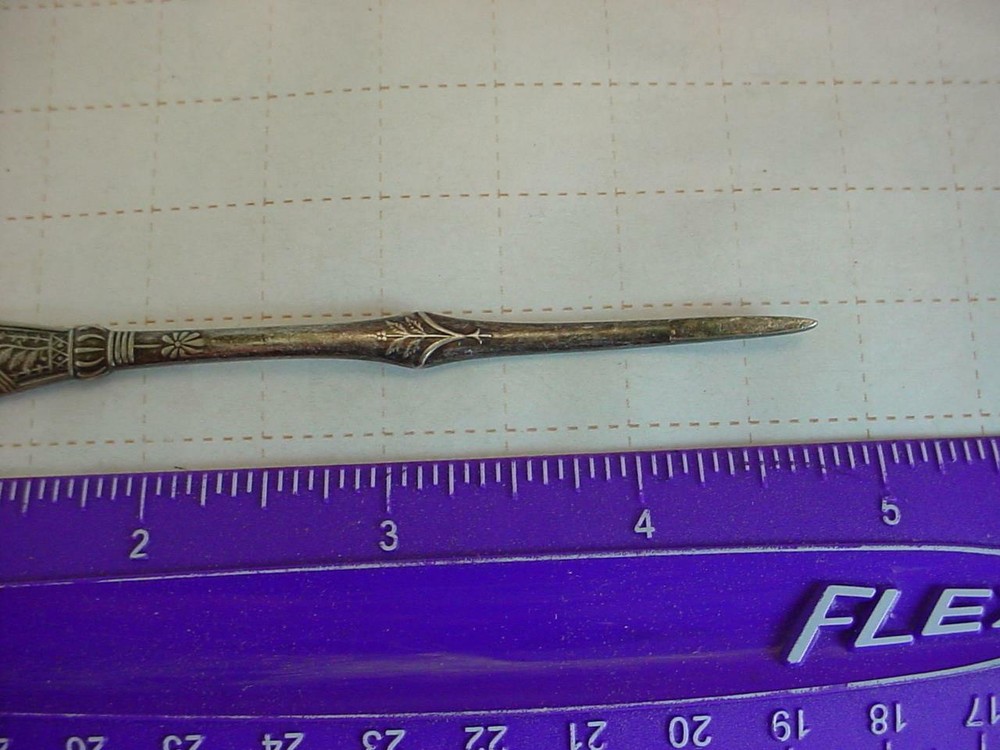 1879 CHICAGO aka NEWPORT pattern nut pick