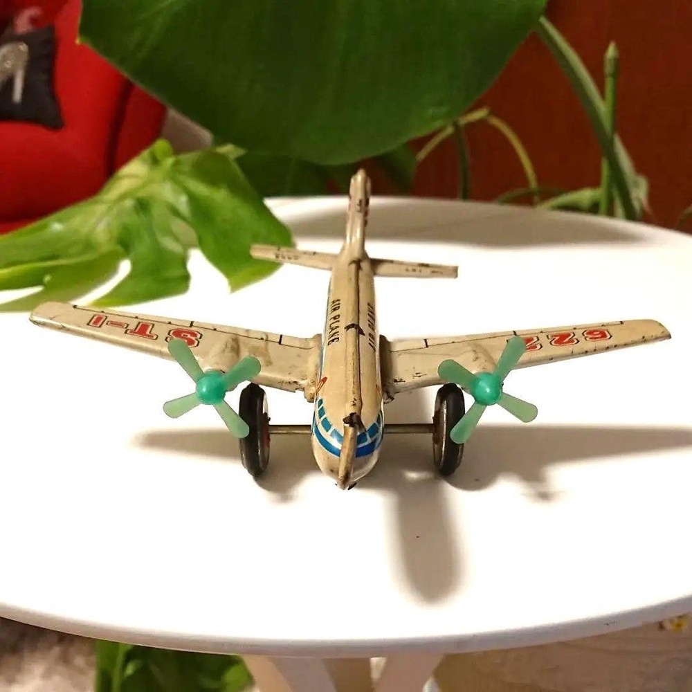 [Retro] 4 tin toys
