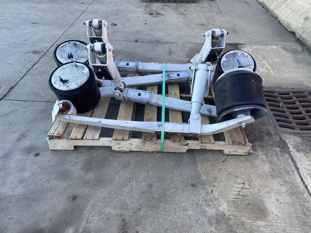 2018 Meritor Suspension Bracket (641-12511)