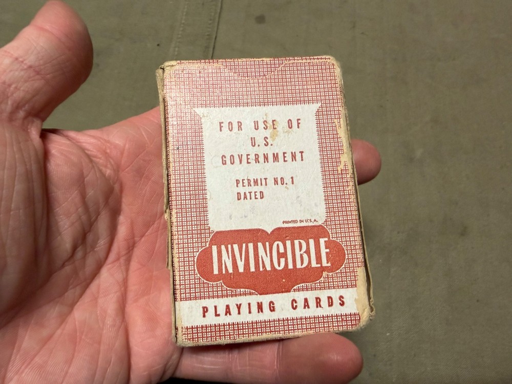 ORIGINAL WWII US ARMY INFANTRY PERSONAL RED CROSS ISSUES PLAYING CARDS-FULL DECK