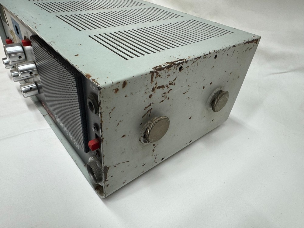 Lafayette HE-20d cb base station