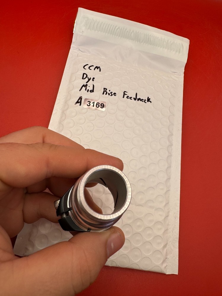 CCM Dye Mid Rise Feedneck