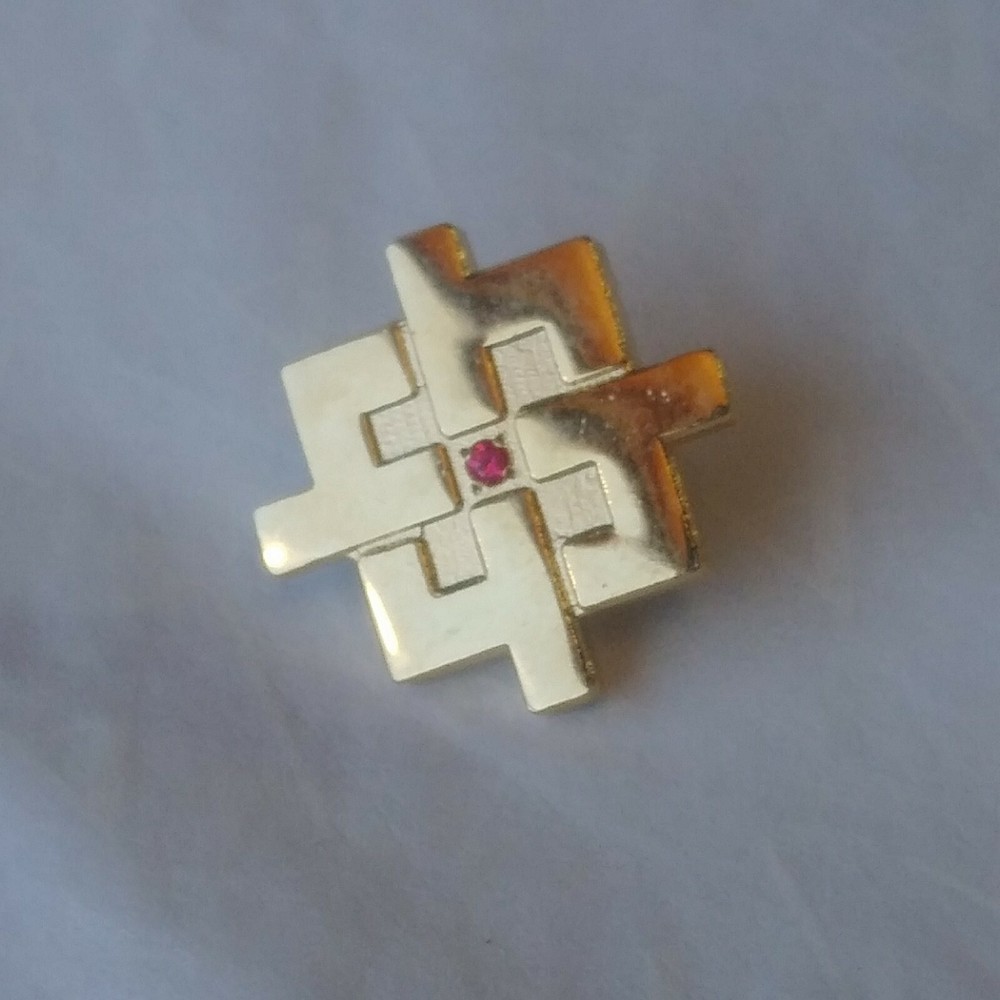 Ruby Accent Gold Color Design Metal Tie Tack
