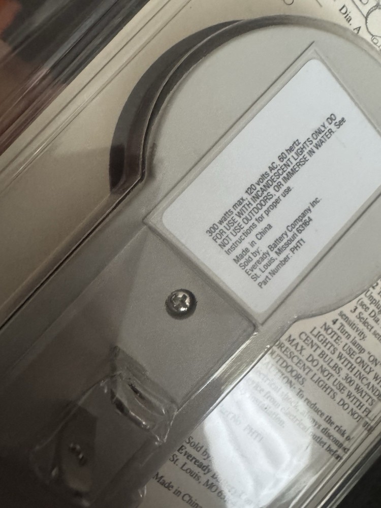 Sealed Eveready Eversafe Light Activated Timer - NEW Old Stock