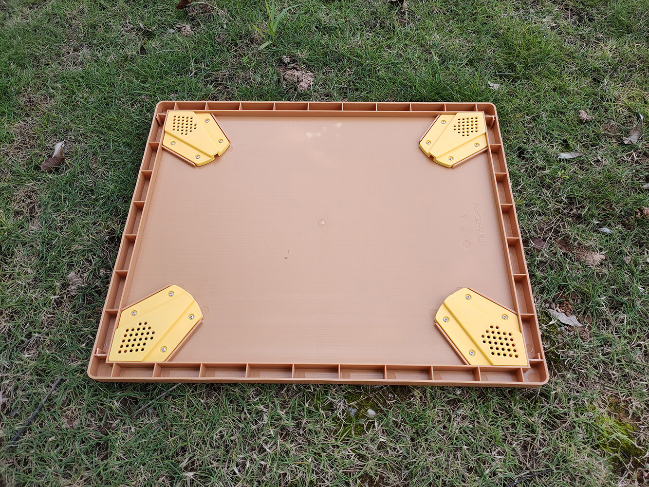 Plastic Insulated Hives Beekeeping Boxes Beehive Honey Bee Hives Supplies Tools