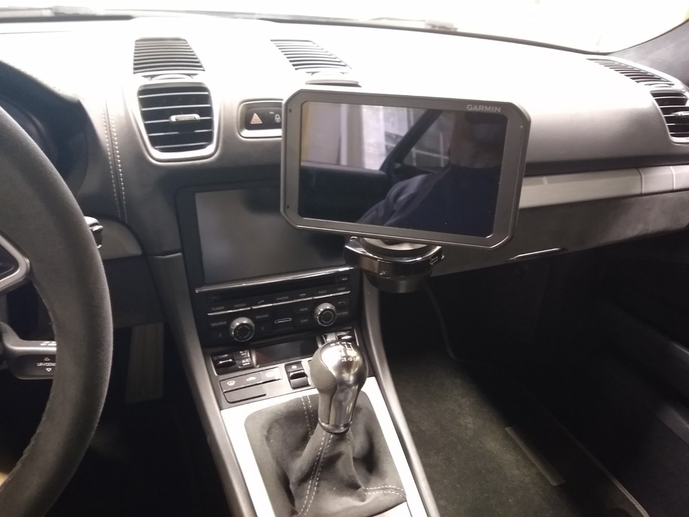 Garmin Catalyst mount for Porsche cupholder