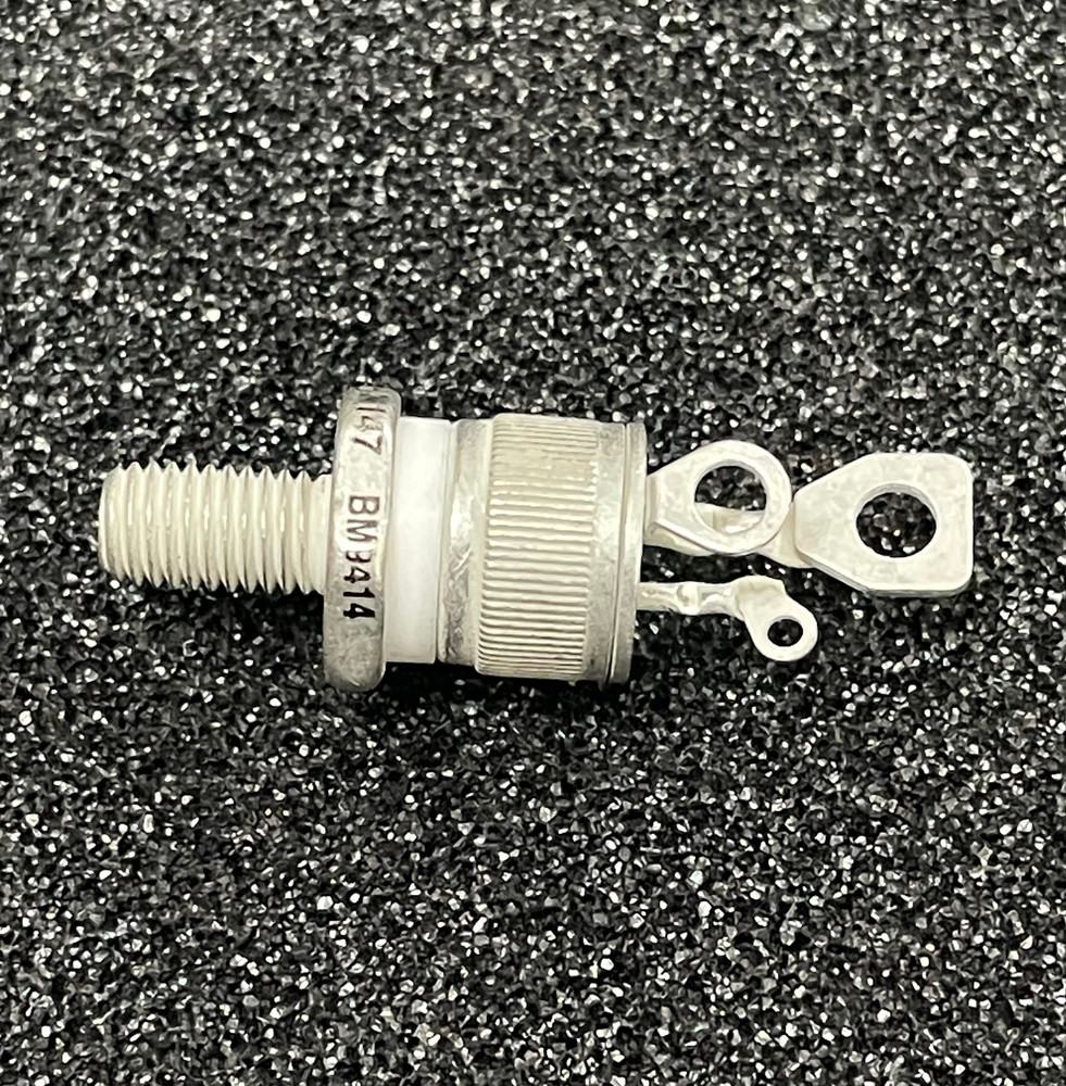 1pc Motorola 2N6147 Bidirectional Triode Thyristor **NOS