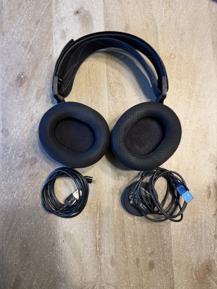 SteelSeries Arctis 7  Wireless Black Over-Ear USB Gaming Headset